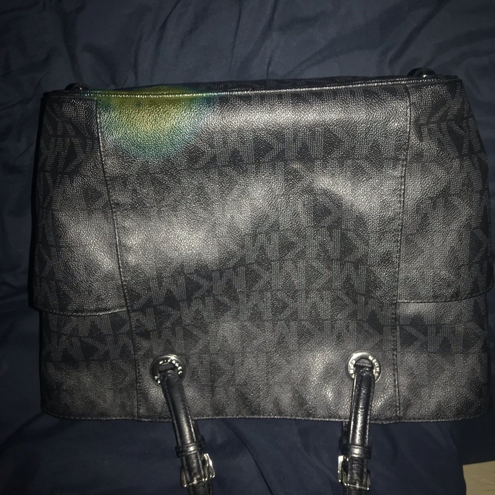 Michael Kors tote - Picture 10 of 11
